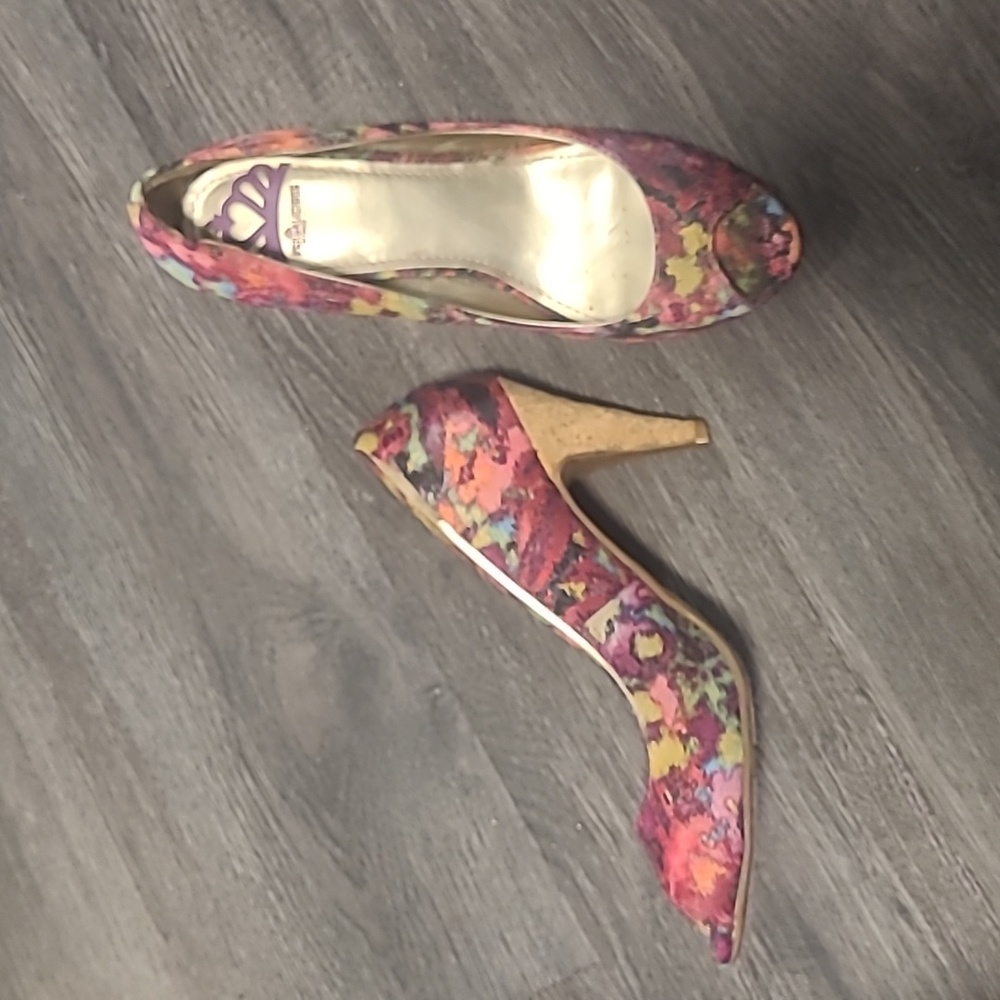 Multicolor Heels - Picture 2 of 4